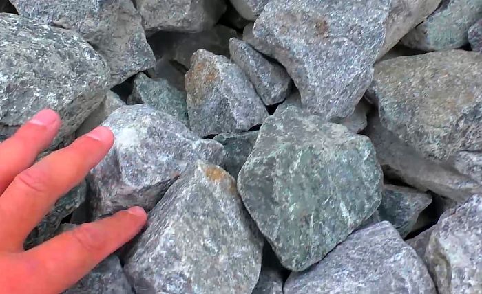 Щебень гранитный 70-150мм