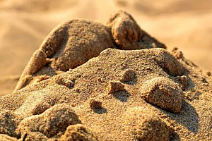 Отзыв Чем отличаются мытый, речной, сеяный, карьерный песок?