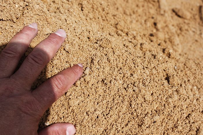 Песок карьерный (средний) 1 класса 